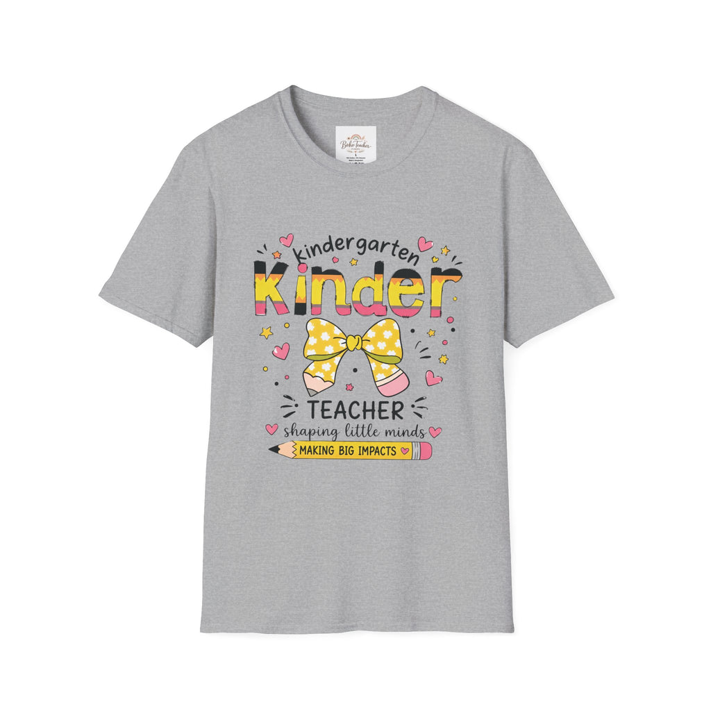 Kindergarten Kinder Teacher T‑Shirt – Cute Bow & Hearts "Shaping Little Minds"