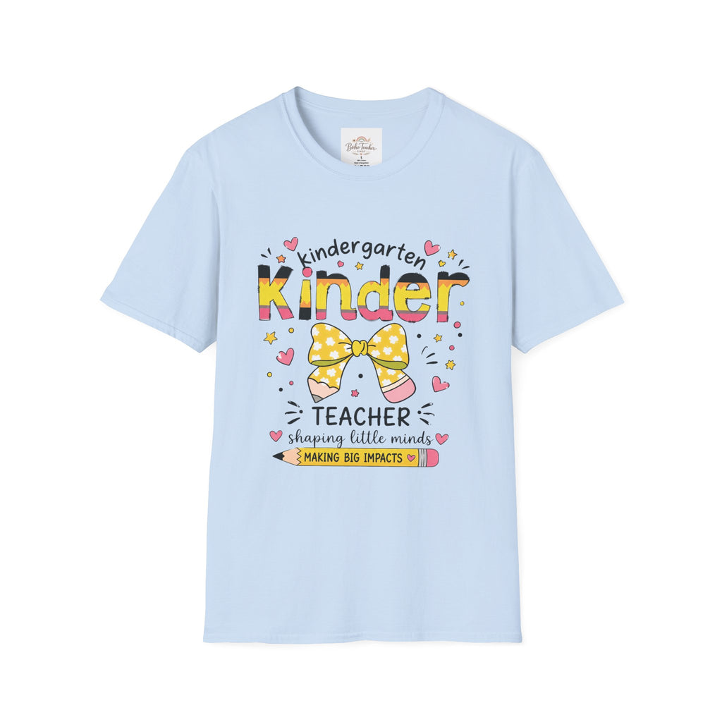 Kindergarten Kinder Teacher T‑Shirt – Cute Bow & Hearts "Shaping Little Minds"